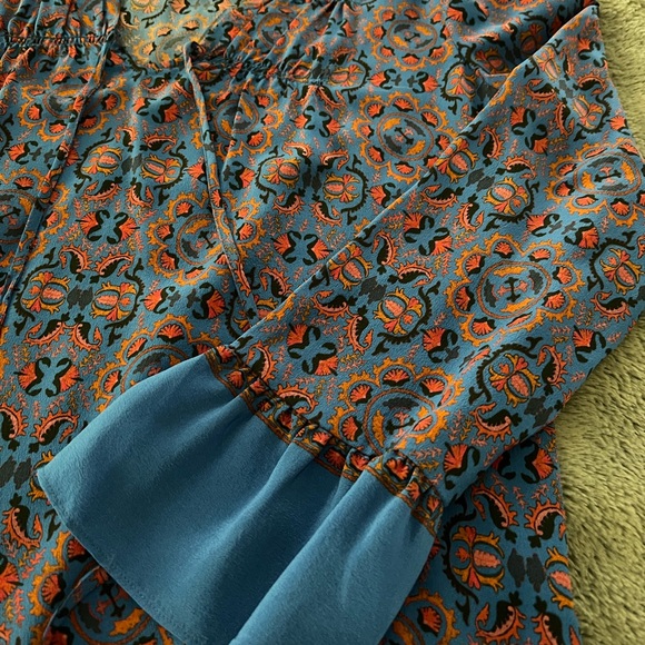 Blue with pink, orange and black pattern silk blouse with bell sleeves. - Picture 2 of 5